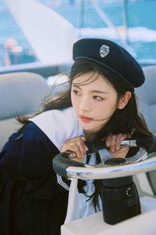 邻居的妻子